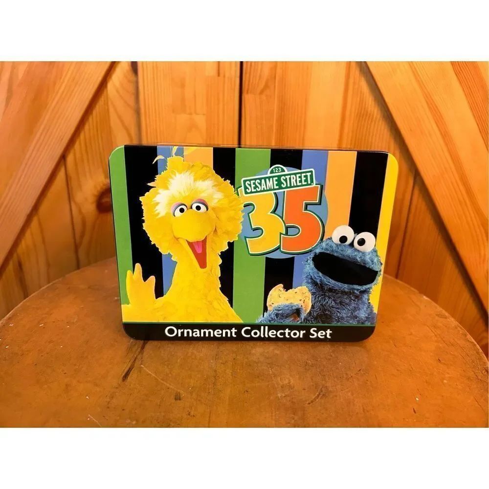 Carlton Cards: Sesame Street 35 Years Christmas Tree Ornament Collector Set Nwt